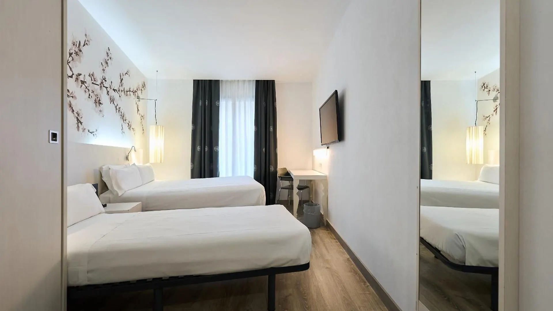 Hotel Catalonia La Boqueria Barcellona Spagna