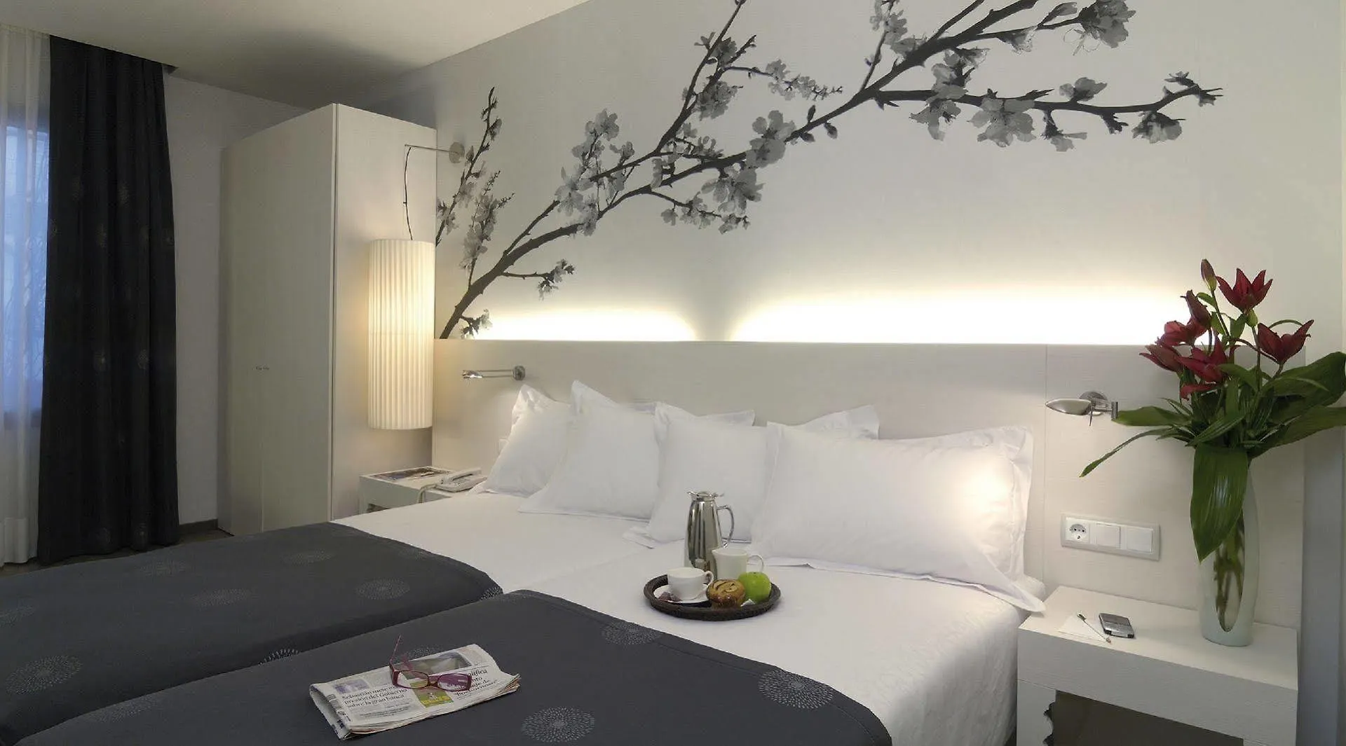 Hotel Catalonia La Boqueria Barcellona 4*,